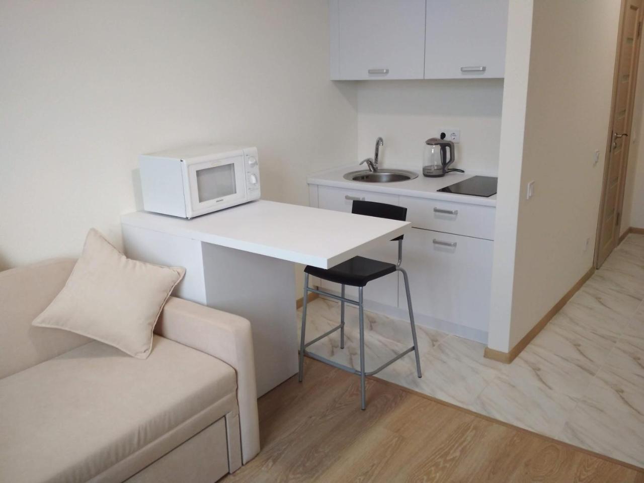 Smart-House Smart-Kvartira S Kukhnei. キエフ エクステリア 写真